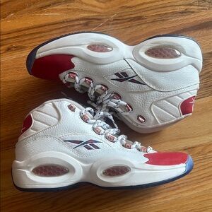 Men’s Reebok Sneakers - Size 9